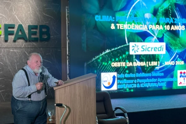 Molion lota Conexão Agro e alerta produtores sobre clima das próximas safras em Luís Eduardo Magalhães/BA