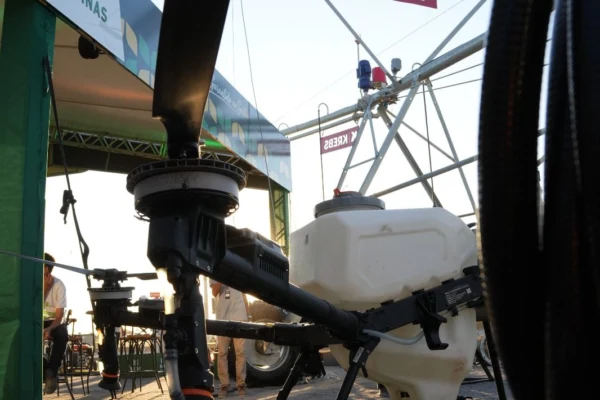 Drones e irrigação inteligente ganham espaço durante a Bahia Farm Show 2026