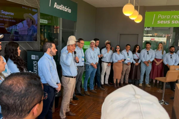 Na Bahia Farm Show, Sicredi projeta alcançar R$ 1 trilhão em ativos até 2030 e reforça papel do cooperativismo no desenvolvimento do país